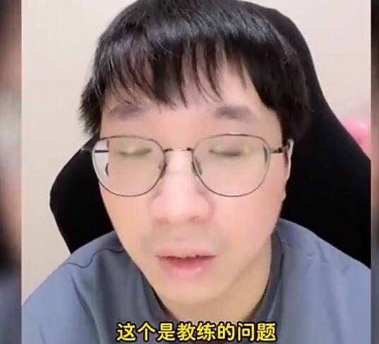 九游-Karsa遭遇十五连败，巴塞罗那教练面临压力！的简单介绍