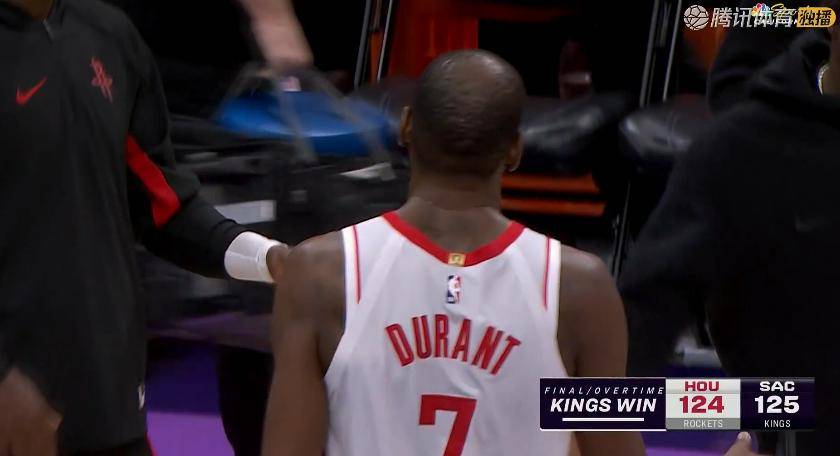 九游娱乐-包含杜兰特回归赛场，爆冷首场状态亮眼，皇家马德里观众沸腾！的词条