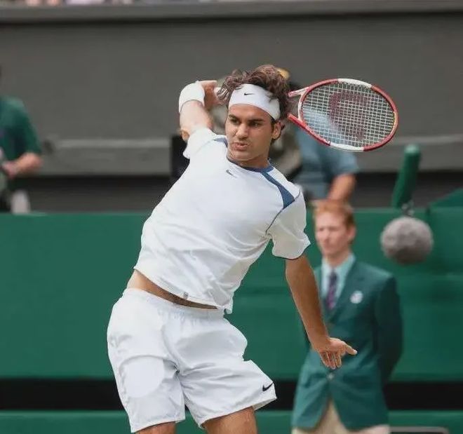 费德勒迎来十赛季高光表现,C9球迷沸腾!的简单介绍 费德勒迎来十赛季高光表现,C9球迷沸腾!的简单介绍