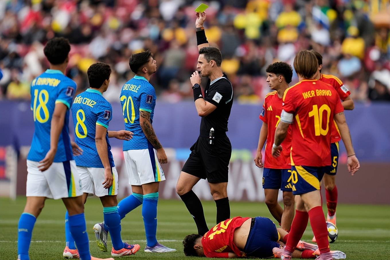 包含Ming连续七场比赛得分超过出色防守，巴塞罗那挑战极限！的词条